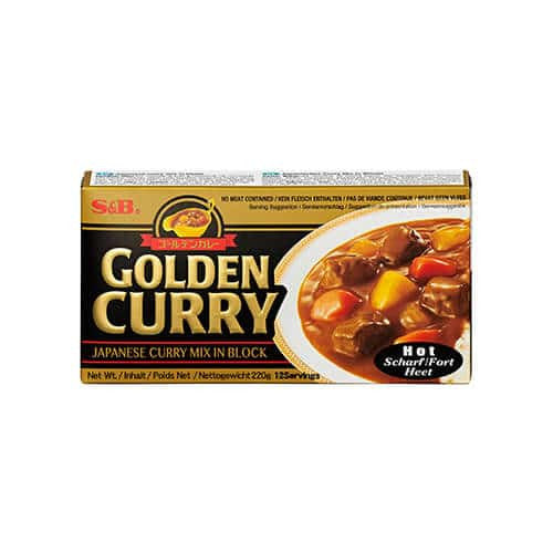 S&B golden curry Hot 220g / curry mausteinen